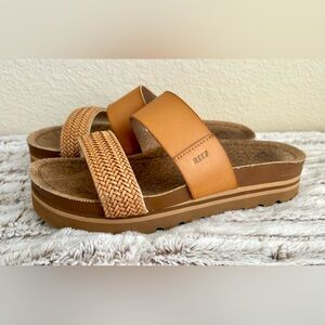 Reef Women's Cushion Vista Hi Slide Sandal Natural Braid Comfort Size US 9 40